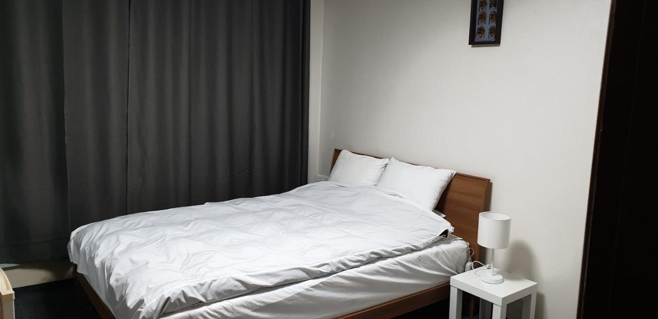 Bandal Book & Stay Sokcho Exterior photo
